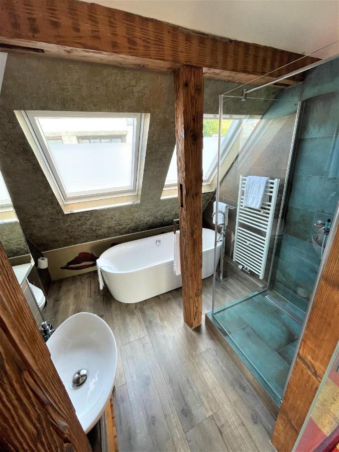 City Penthouse Mit Dachterrasse ไฟรบวร์กอิมไบรส์เกา ภายนอก รูปภาพ